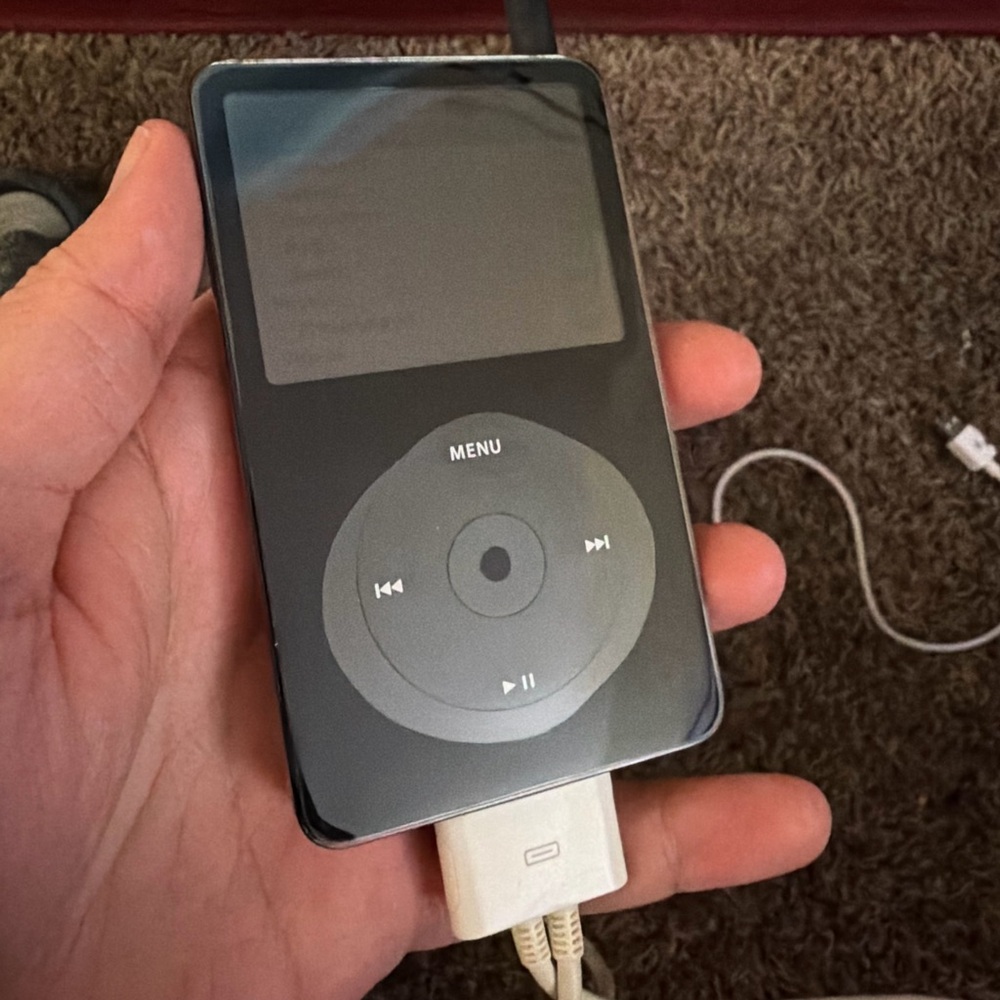 original Apple iPod Classic 80GB MA446LL / 6th Generation - Picture 3 of 5